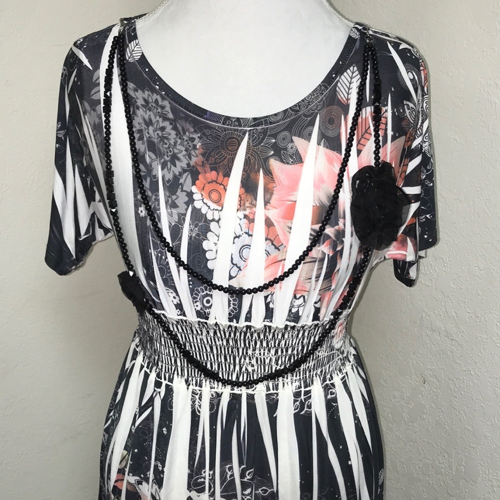 Yahada Dress View 2